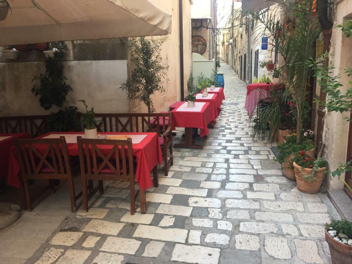 Apartments Kokolo شيبينيك المظهر الخارجي الصورة